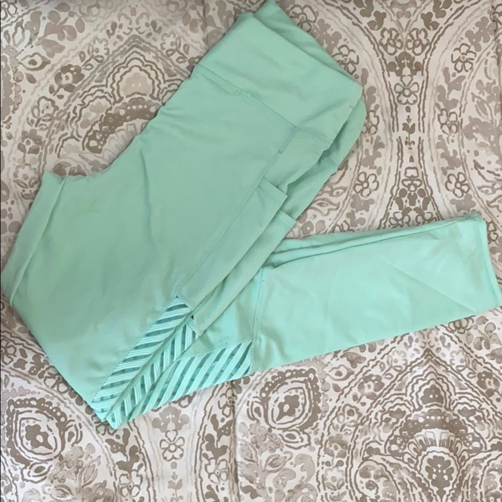 GIRLS CLOTHES - Picture 3 of 6